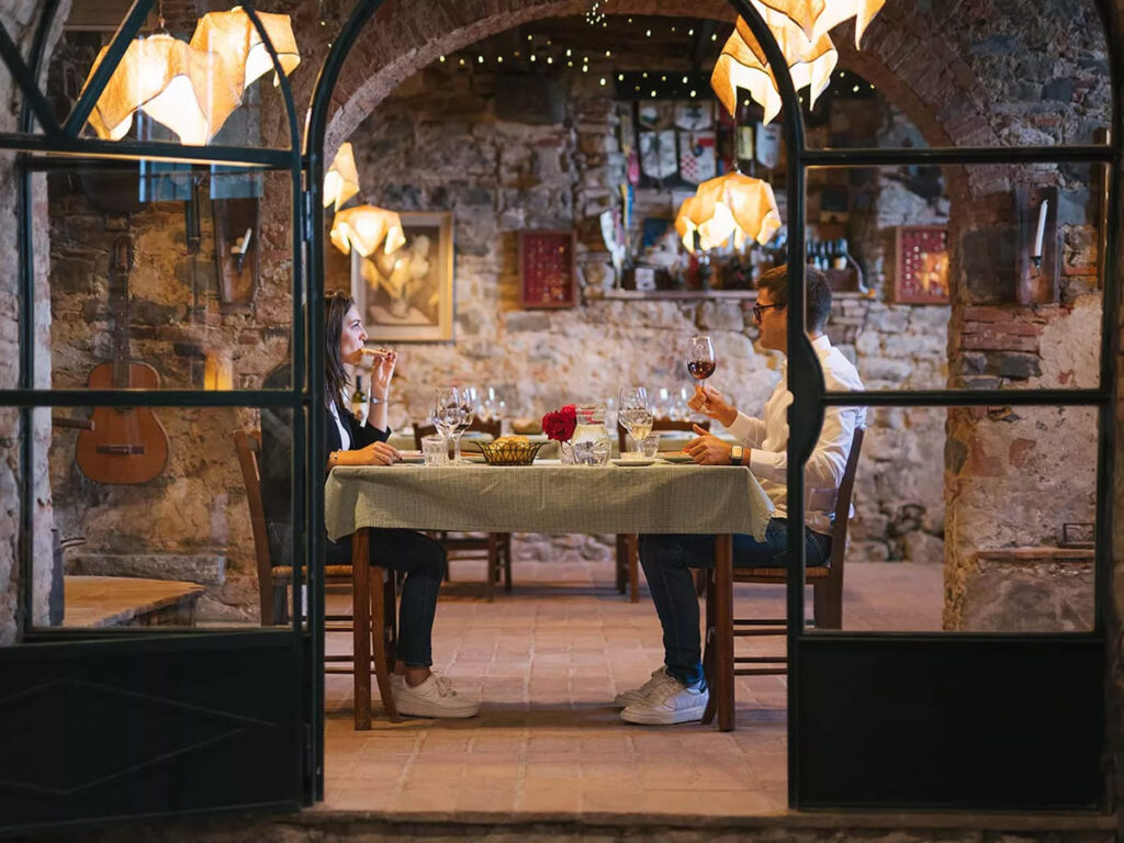 ITS__0006_fattoria-maionchi-sala-cena.jpg