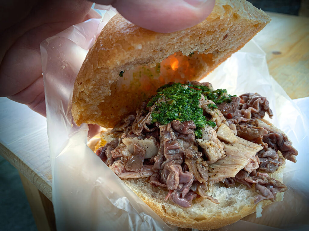 ITS__0001_Sandwich of Lampredotto, a typical Florentine dish, made from the fourth and final stomach of a cow, the aboma