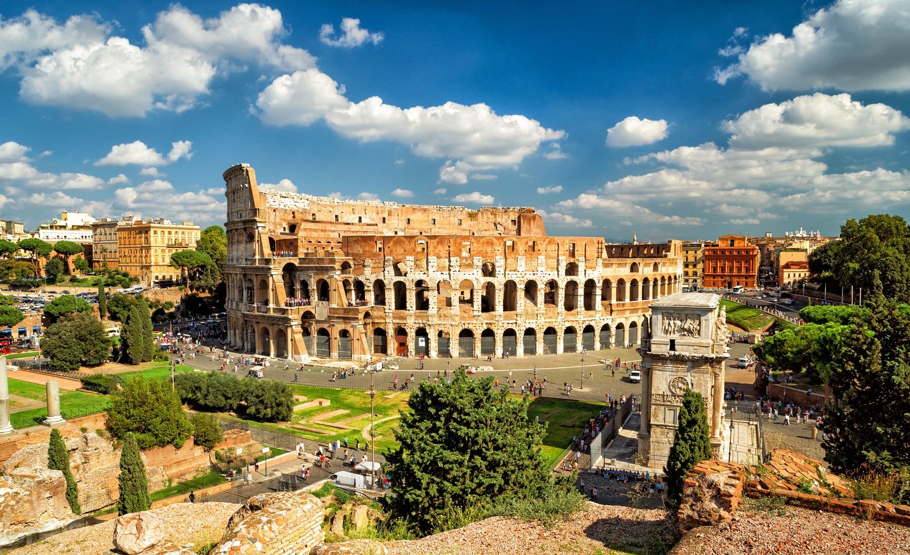Panorama Of Colosseum Coliseum Rome — Gems of Italy luxury tour by Italy Travel Specialist