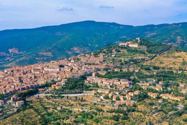 Cortona — Central Italy journey by Italy Travel Specialist