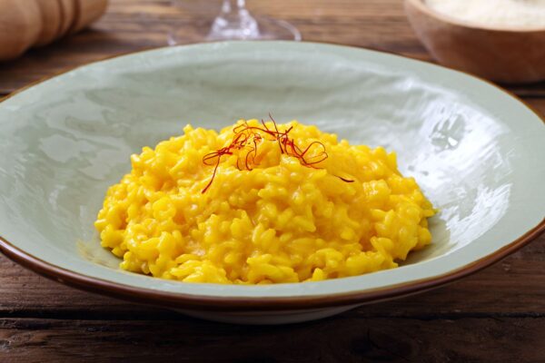 its-italy-in-a-glass-02-risotto-alla-milanese-saffron