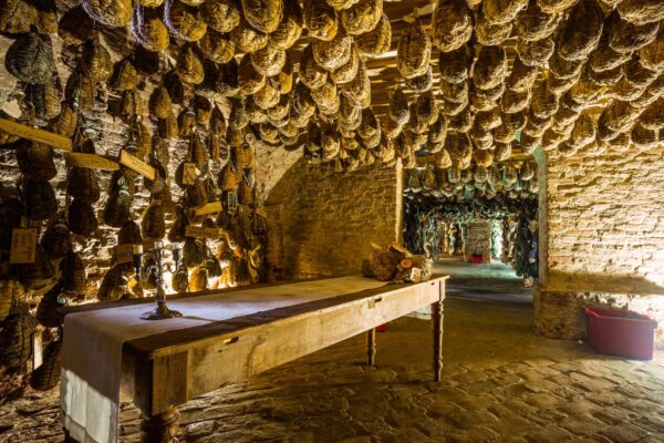 its-italy-in-a-glass-16-parma-culatello-aging
