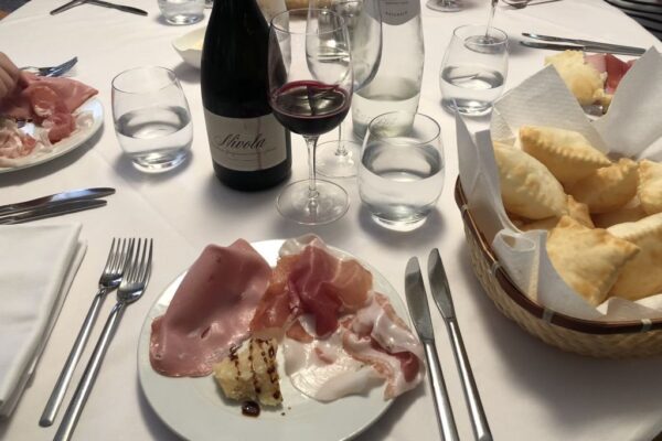 its-italy-in-a-glass-24-emilia-romagna-antipasto-gnocco-fritto