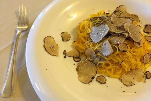 its-italy-in-a-glass-39-tuscan-truffle-display