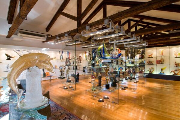Vetrreria Murano Interno — Northern Italy luxury tour by Italy Travel Specialist