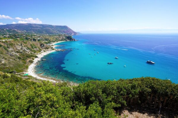 its-southern-italy-lifestyle-05-capo-vaticano-coast