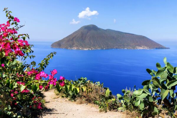 its-southern-italy-lifestyle-14-salina