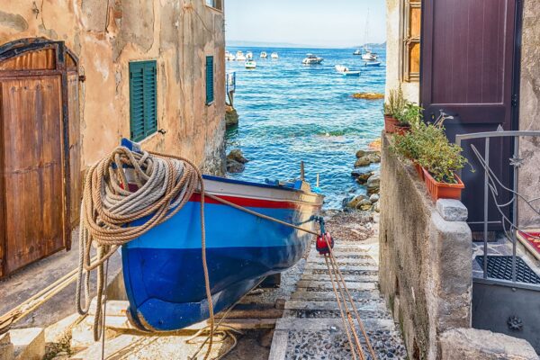 its-the-emerald-route-15-scilla-traditional-fishing-boat